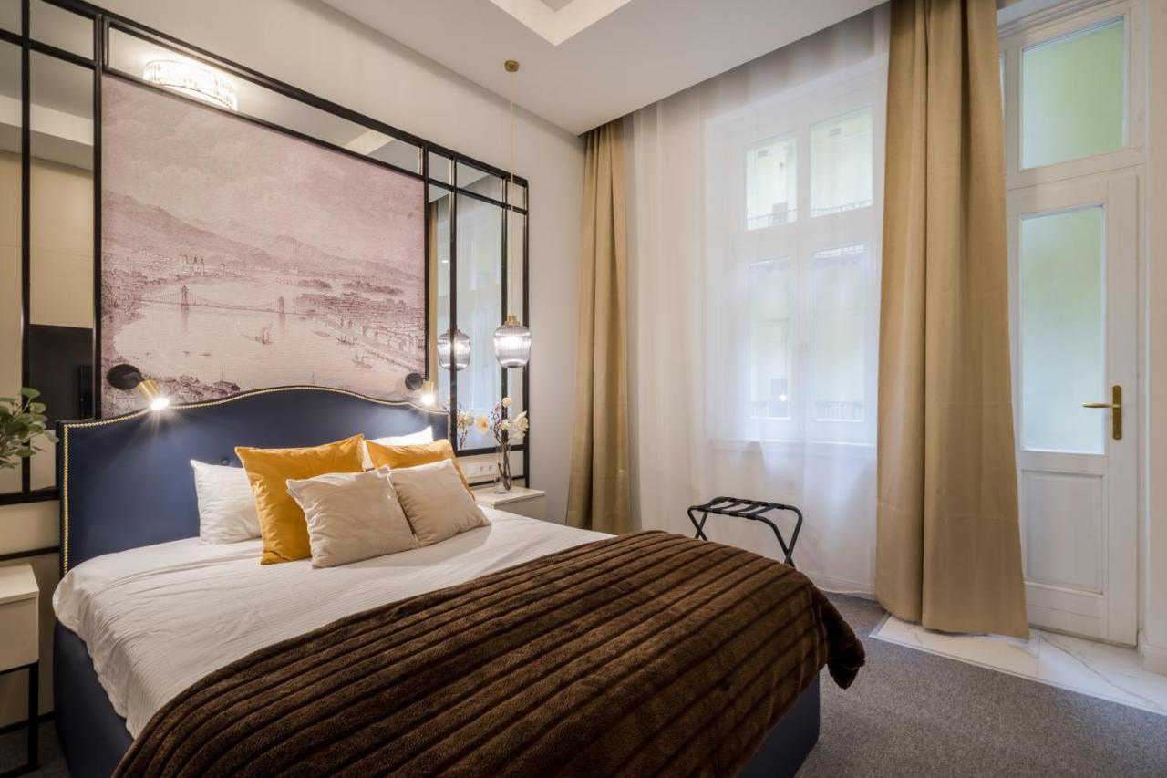 Astoria Boutique Suites- Best Location By Bqa Budapest Bagian luar foto