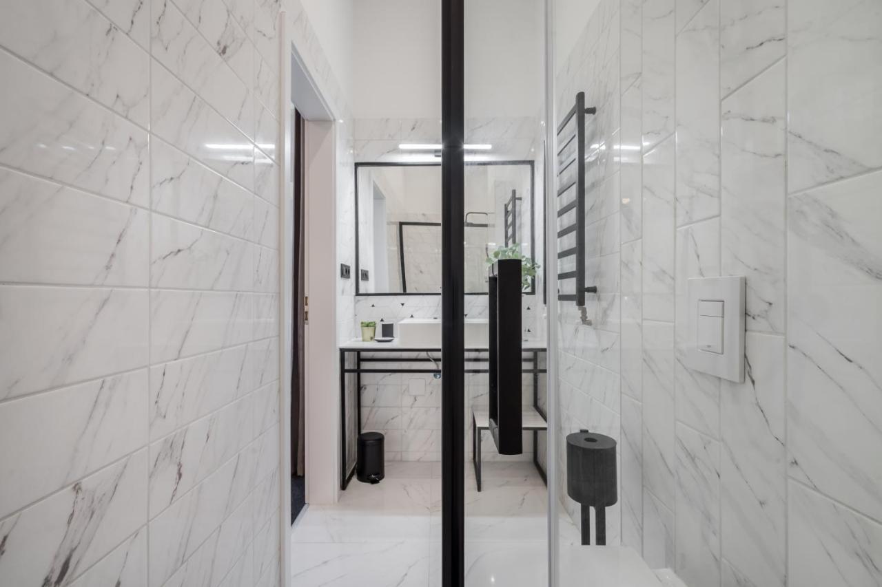 Astoria Boutique Suites- Best Location By Bqa Budapest Bagian luar foto