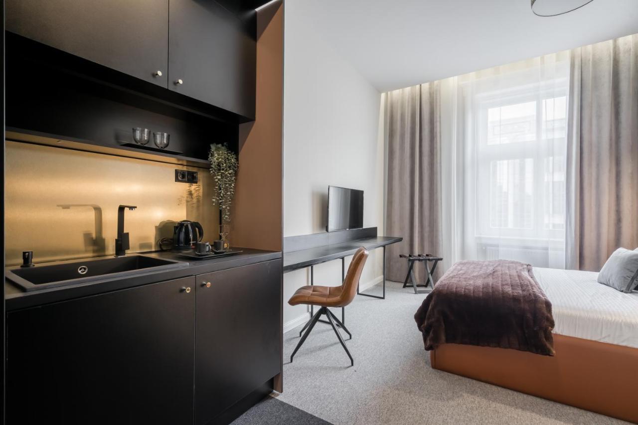 Astoria Boutique Suites- Best Location By Bqa Budapest Bagian luar foto