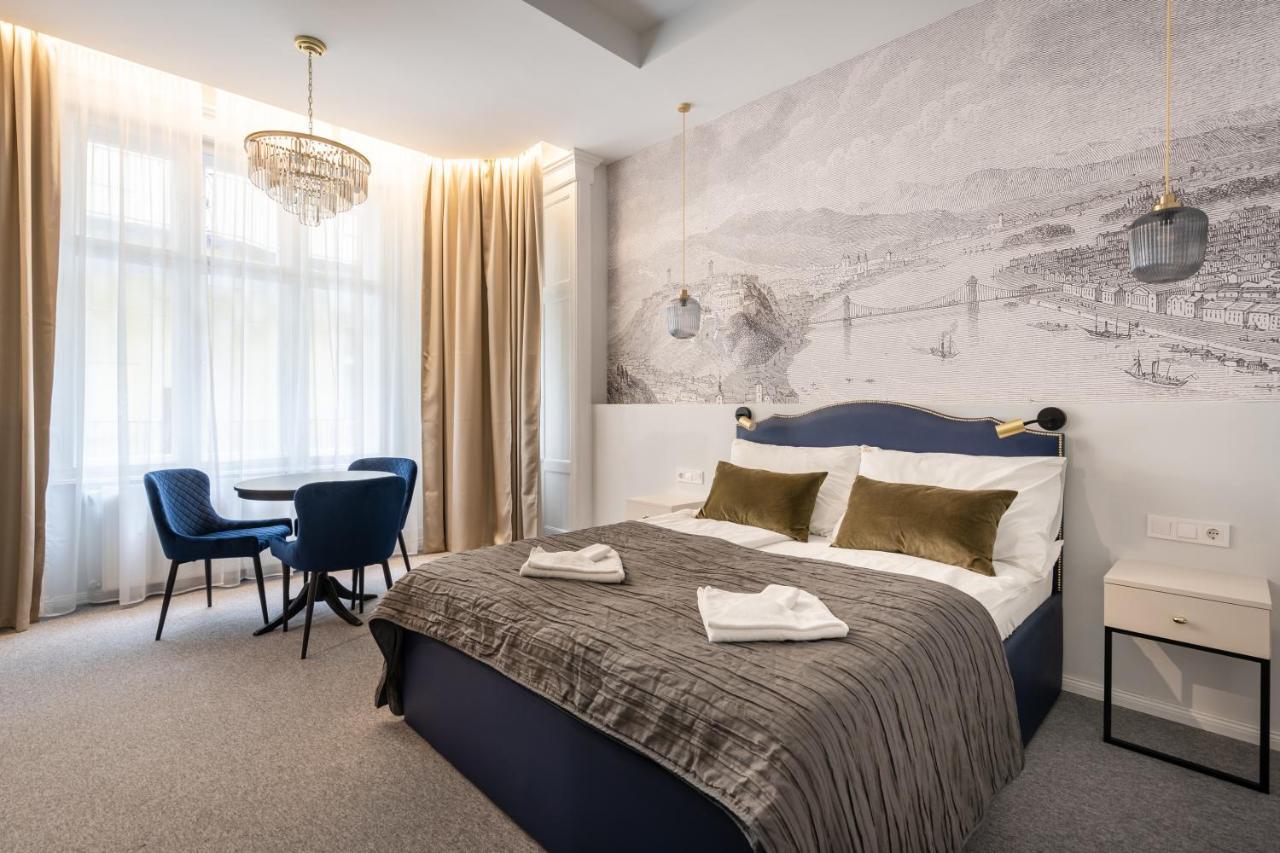 Astoria Boutique Suites- Best Location By Bqa Budapest Bagian luar foto