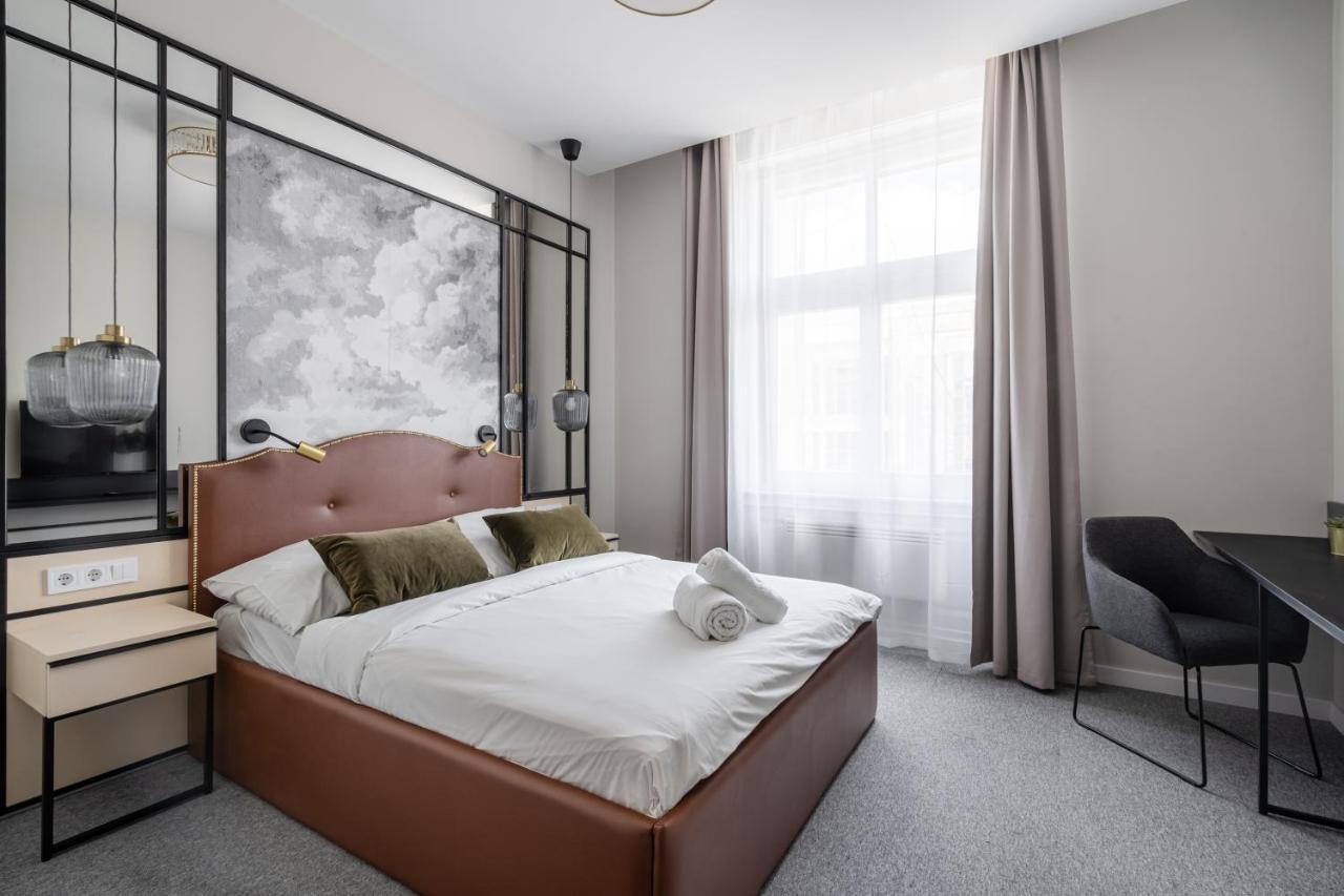 Astoria Boutique Suites- Best Location By Bqa Budapest Bagian luar foto